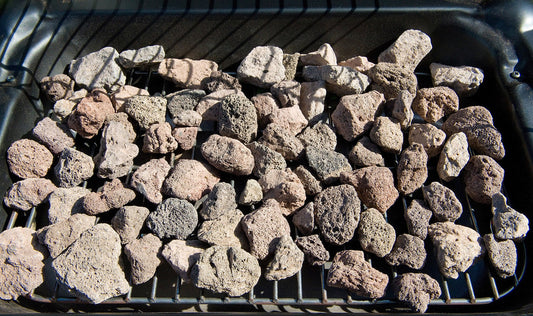 Campingaz Expert Plus BBQ Gas Piedra Volcánica 7kW, 2 Quemadores, Parrilla Acero, Mesas - Negro/Gris